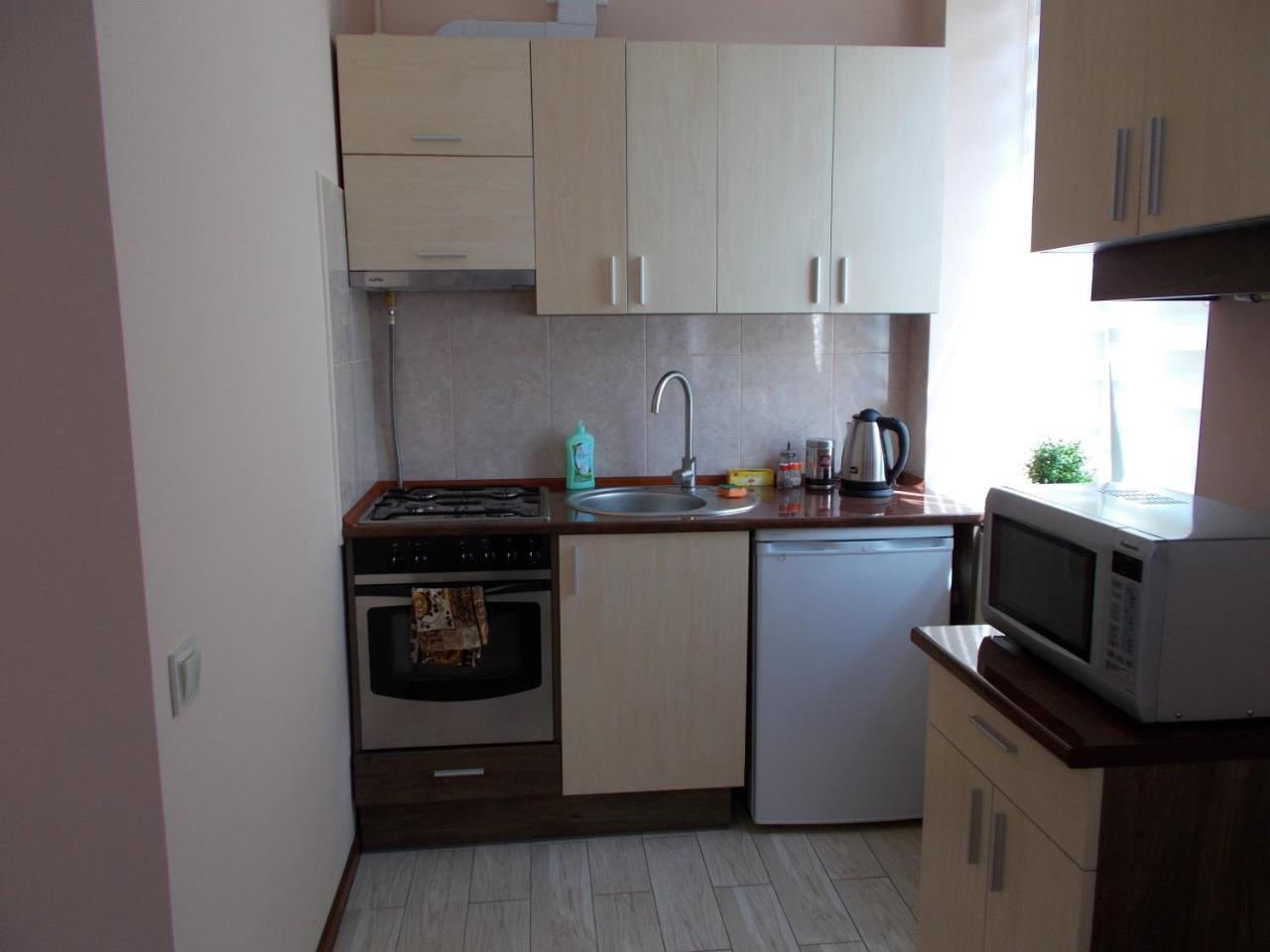 Apartment Near The Forum Mall リヴィウ エクステリア 写真