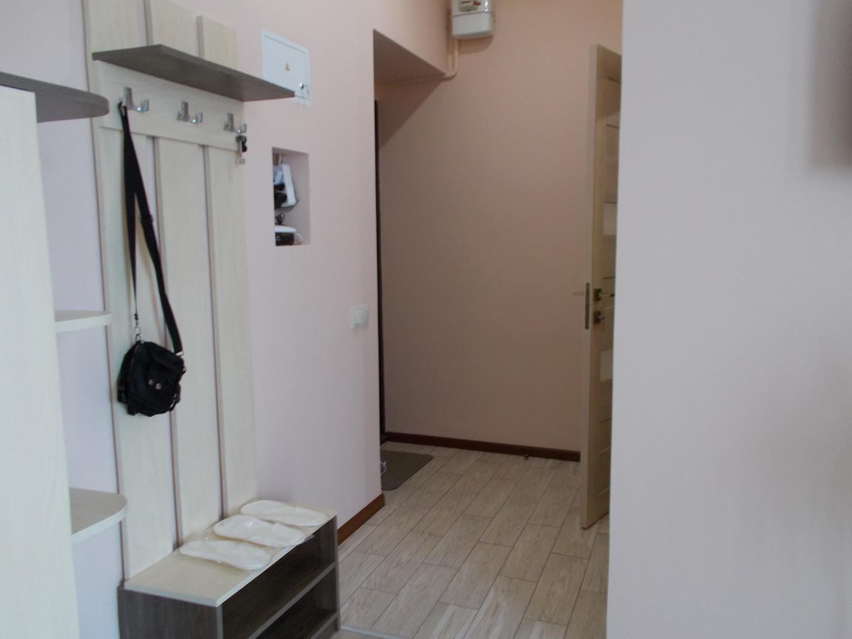 Apartment Near The Forum Mall リヴィウ エクステリア 写真