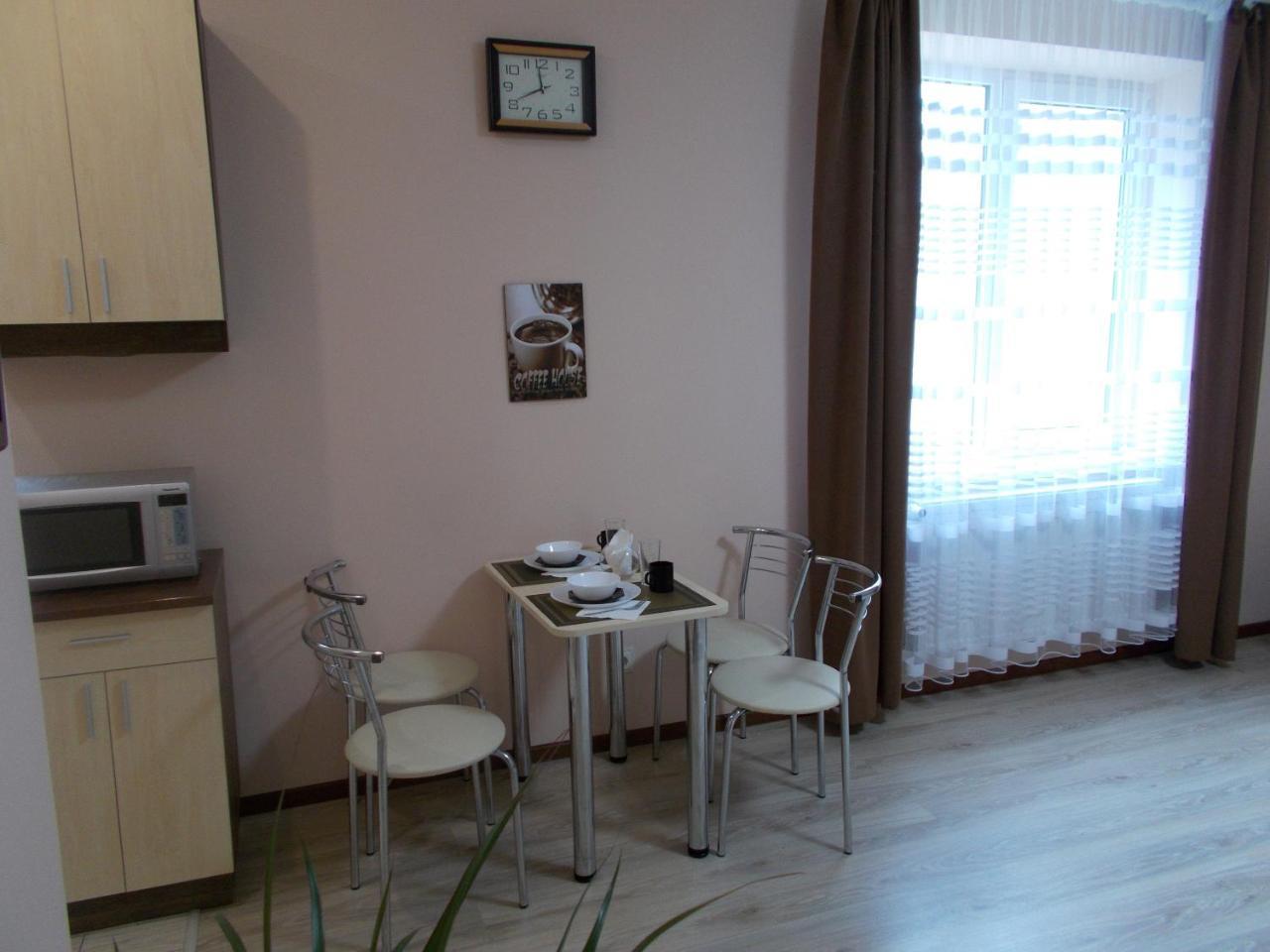 Apartment Near The Forum Mall リヴィウ エクステリア 写真